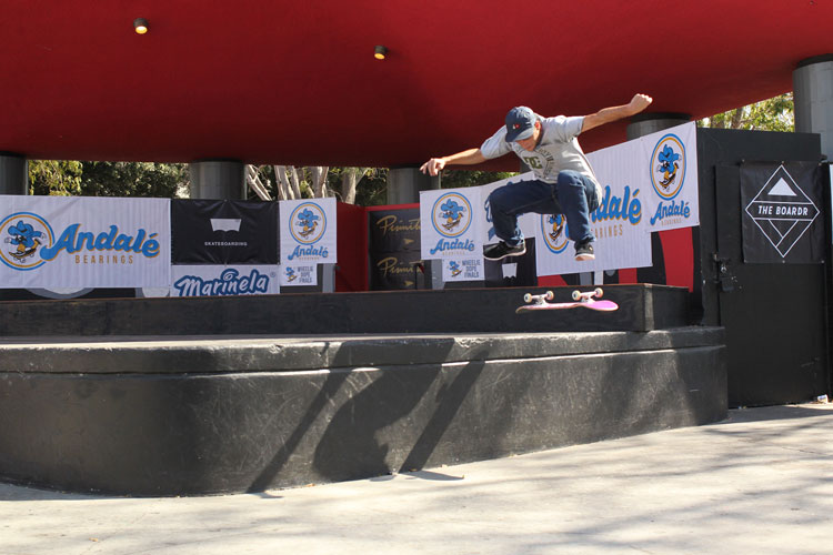 17.Carlos FlipOut