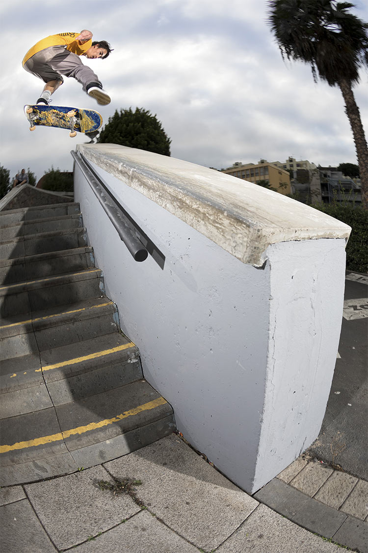 Dann Kickflip Front Nose 750px