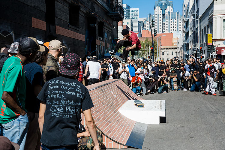 66 6th St Ching 51 750px