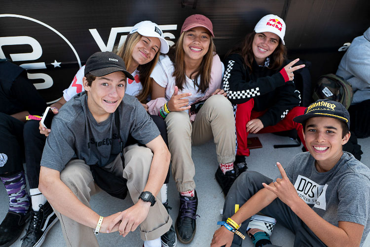 LWA VPS2019 BRAZIL FRIDAY PRAC Brazil Crew DZ 750px