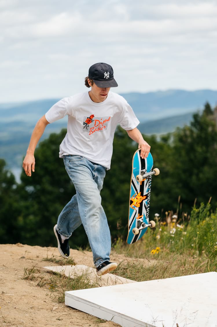 Screaming Web Photo Zander Mitchell throw down