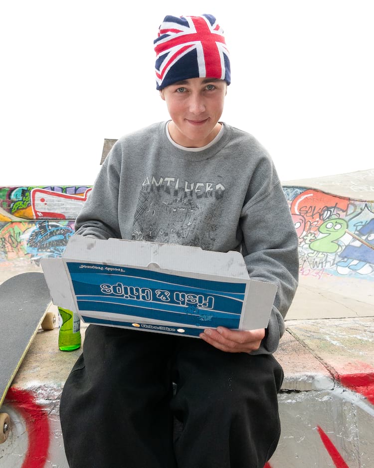  DSC5195 finn fish chips 18 UK brook DZ cut 2000