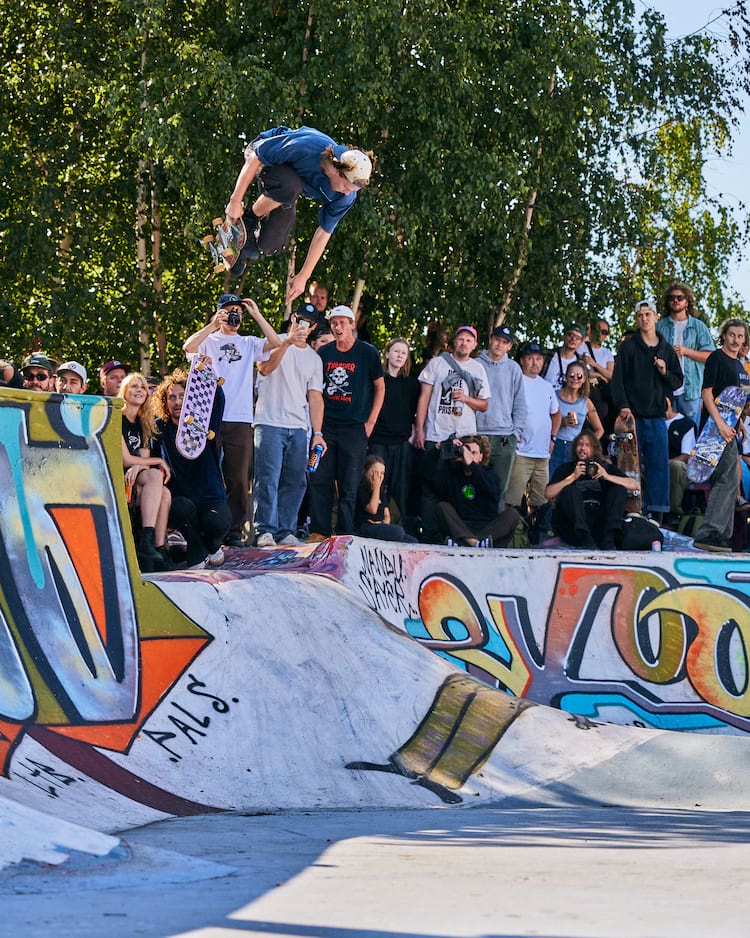 18 Lepi bs alleyoop ng SuvilahtiDIY Finland photo KekeThrasher Magazine 2000