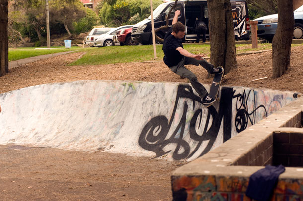 20-Lipslide-into-the-rough