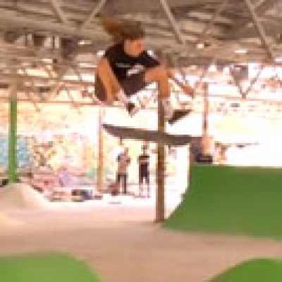 Hoon Skateboards: Kickin' On