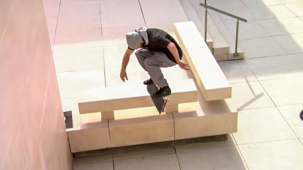 Gronze's "11th of the Month" Video