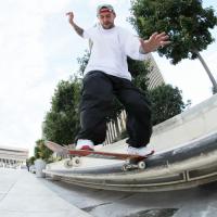 TJ Rogers' "World Tour" éS Video