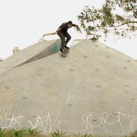 Tricolor Patinetas' "1999" Video