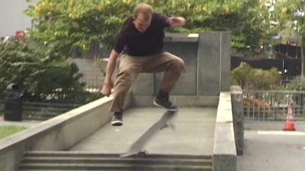 Paul Coutherut's "Hit" Video