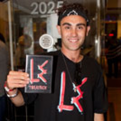 LE's "Theatrix" Premiere Photos